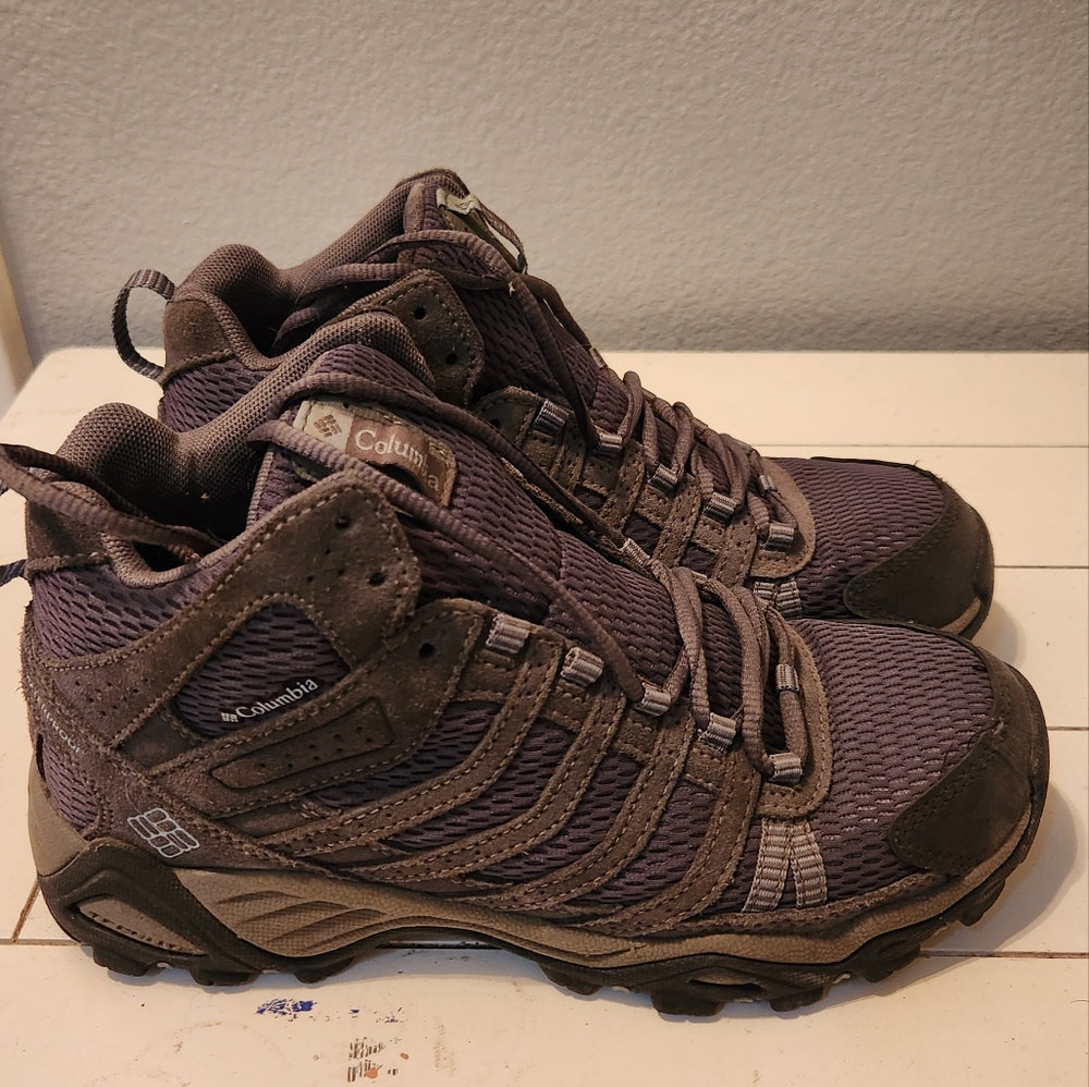Columbia boots